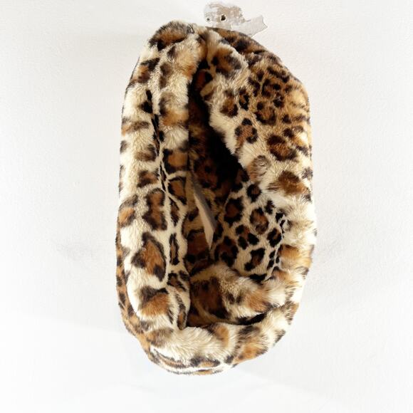 Ann Taylor Faux Fur Leopard Print Infinity Neck Warmer Scarf - Picture 6 of 6